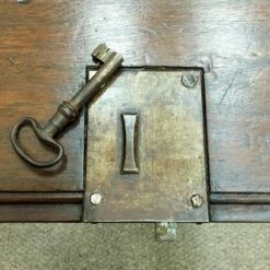 17th Century Spanish Walnut Bureau Desk, 1690s 13 17th Century Spanish Walnut Bureau Desk, 1690s -PAMONO Sales 17th century spanish walnut bureau desk 1690s 6