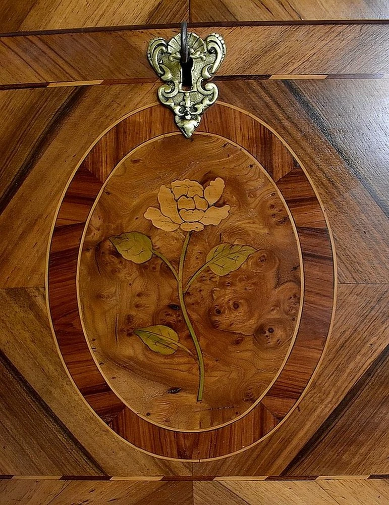 18th Century Louis XV Marquetry Regional Slope Desk 9 18th Century Louis XV Marquetry Regional Slope Desk - Image 7