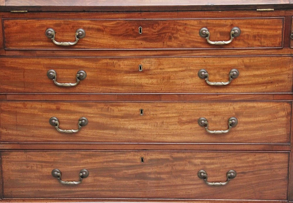 18th Century Mahogany Bureau 4 18th Century Mahogany Bureau - Image 2