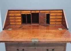 18th Century Mahogany Bureau 21 18th Century Mahogany Bureau -PAMONO Sales 18th century mahogany bureau 6