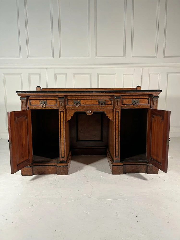 19th Century Aesthetic Movement Kneehole Desk 6 19th Century Aesthetic Movement Kneehole Desk - Image 4