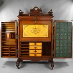 19th Century American Walnut Wells Fargo Desk By Wooton Desk. Co 24 19th Century American Walnut Wells Fargo Desk By Wooton Desk. Co -PAMONO Sales 19th century american walnut wells fargo desk by wooton desk co 3