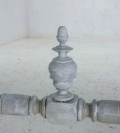 19th Century French Louis XIII Oak Writing Table 16 19th Century French Louis XIII Oak Writing Table -PAMONO Sales 19th century french louis xiii oak writing table 3