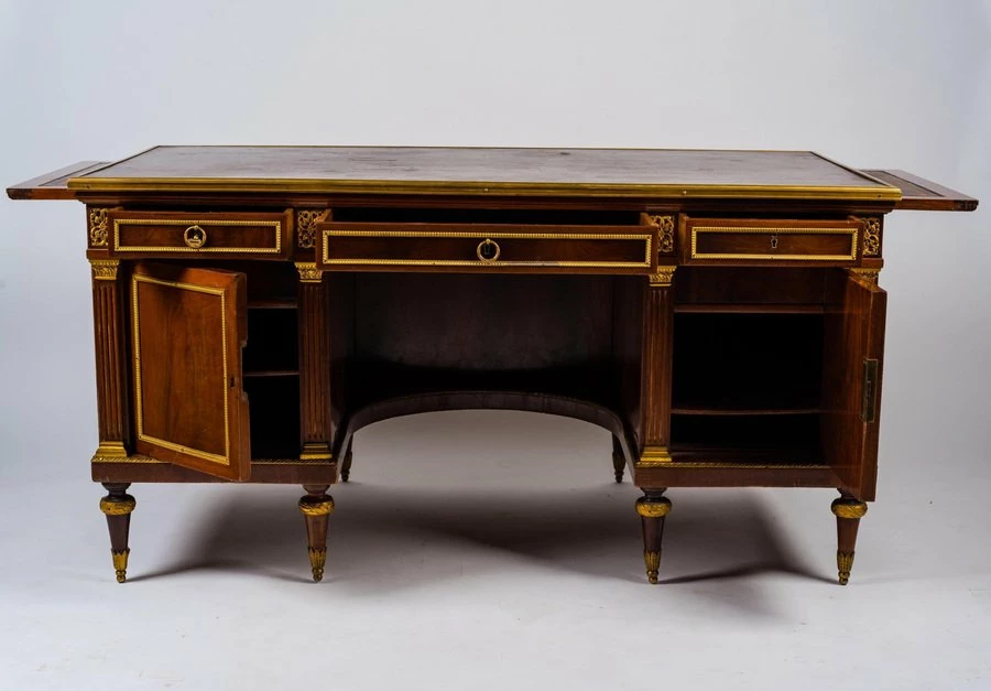 19th Century French Mahogany Pedestal Writing Desk 9 19th Century French Mahogany Pedestal Writing Desk - Image 7