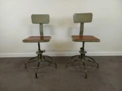 Adjustable Workshop Chairs From The Flambo Brand, 1950s, Set Of 2 34 Adjustable Workshop Chairs From The Flambo Brand, 1950s, Set Of 2 -PAMONO Sales adjustable workshop chairs from the flambo brand 1950s set of 2 13