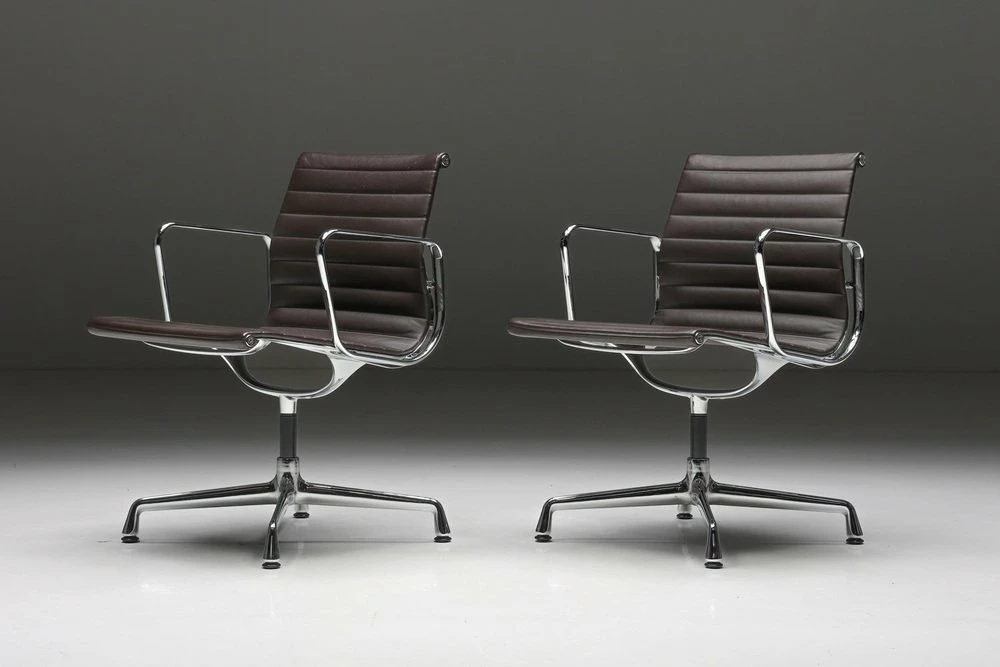 Aluminum Chair By Charles & Ray Eames For Vitra, USA, 1958 4 Aluminum Chair By Charles & Ray Eames For Vitra, USA, 1958 - Image 2