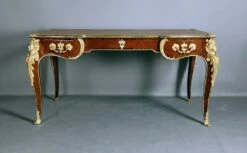 Antique Spanish Louis XV Desk -PAMONO Sales antique spanish louis xv desk 11
