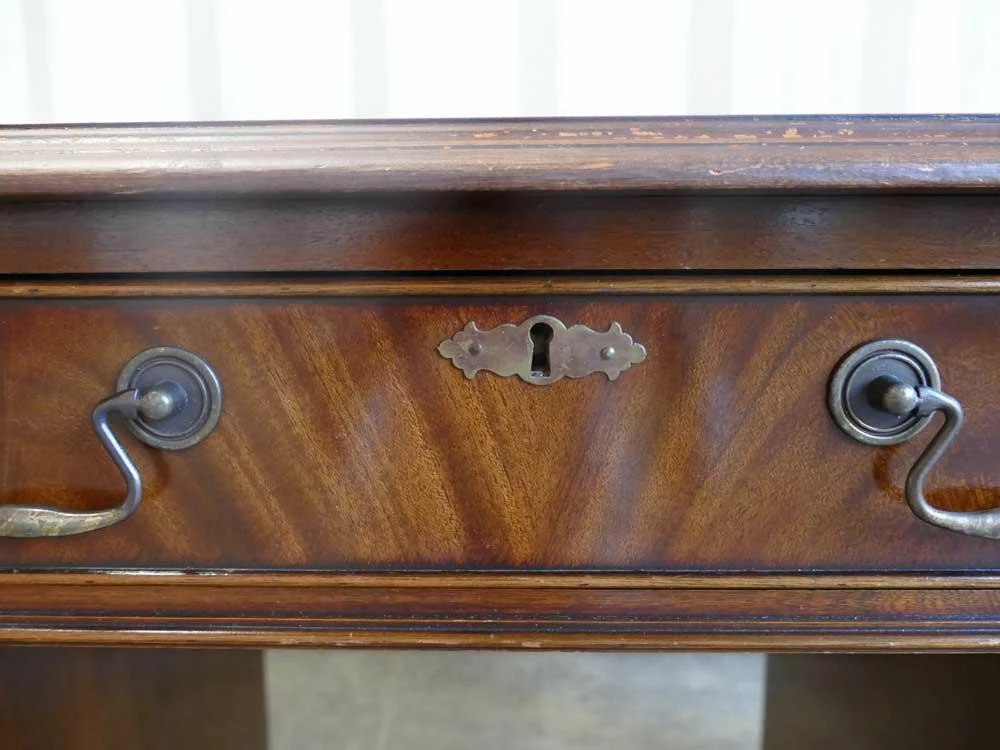 Antique Victorian Mahogany Wood Desk 9 Antique Victorian Mahogany Wood Desk - Image 7