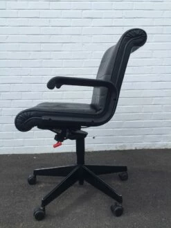 Black Leather Chair By Richard Sapper For Knoll, 1980s 21 Black Leather Chair By Richard Sapper For Knoll, 1980s -PAMONO Sales black leather chair by richard sapper for knoll 1980s 10