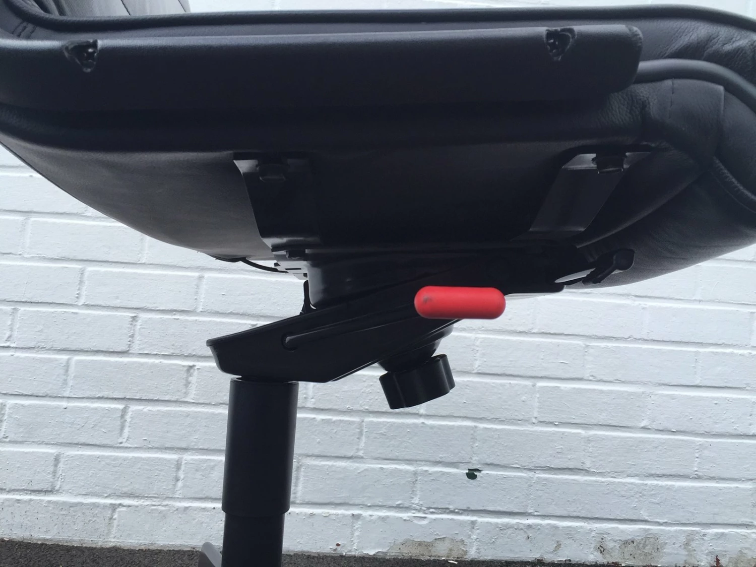 Black Leather Chair By Richard Sapper For Knoll, 1980s 8 Black Leather Chair By Richard Sapper For Knoll, 1980s - Image 6