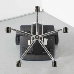 Blue Leather Open Up Executive Chair From Sedus -PAMONO Sales blue leather open up executive chair from sedus 9