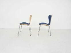 Butterfly Chairs By Arne Jacobsen For Fritz Hansen, Denmark, 1989, Set Of 2 -PAMONO Sales butterfly chairs by arne jacobsen for fritz hansen denmark 1989 set of 2 4