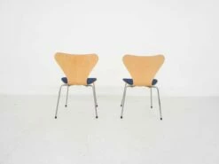 Butterfly Chairs By Arne Jacobsen For Fritz Hansen, Denmark, 1989, Set Of 2 -PAMONO Sales butterfly chairs by arne jacobsen for fritz hansen denmark 1989 set of 2 5