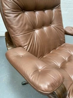 Danish Brown Leather Swivel Chair, 1970s 9 Danish Brown Leather Swivel Chair, 1970s -PAMONO Sales danish brown leather swivel chair 1970s 3