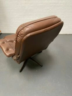 Danish Brown Leather Swivel Chair, 1970s 11 Danish Brown Leather Swivel Chair, 1970s -PAMONO Sales danish brown leather swivel chair 1970s 5