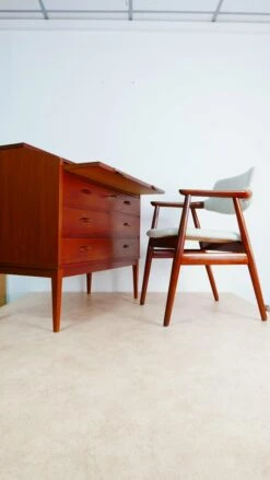 Danish Teak Desk By Riis Antonsen For Borge Hansen, 1960s -PAMONO Sales danish teak desk by riis antonsen for borge hansen 1960s 5
