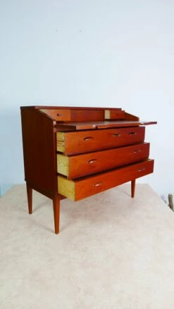 Danish Teak Desk By Riis Antonsen For Borge Hansen, 1960s -PAMONO Sales danish teak desk by riis antonsen for borge hansen 1960s 6