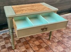 Desk, 1950s 31 Desk, 1950s -PAMONO Sales desk 1950s 14