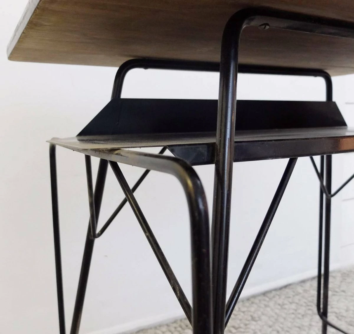 Desk In Formica, Metal And Wood By Willy Van Der Meeren For Tubax, 1950s 6 Desk In Formica, Metal And Wood By Willy Van Der Meeren For Tubax, 1950s - Image 4