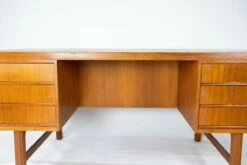 Desk In Teak, 1960s -PAMONO Sales desk in teak 1960s 5