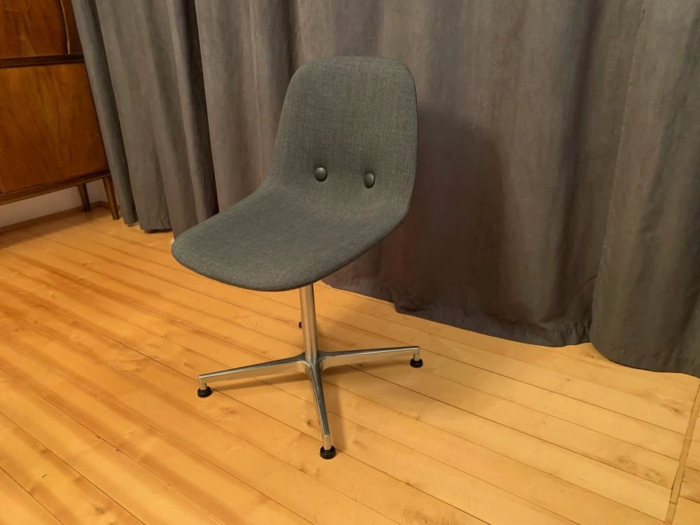 Eyes EJ 2-XU Armchair By Johannes Foersom & Peter Hiort-Lorenzen, Erik Jørgensen, Denmark, 2010s 6 Eyes EJ 2-XU Armchair By Johannes Foersom & Peter Hiort-Lorenzen, Erik Jørgensen, Denmark, 2010s - Image 4