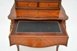 French Ormolu Mounted Escritoire Writing Desk, 1930s 20 French Ormolu Mounted Escritoire Writing Desk, 1930s -PAMONO Sales french ormolu mounted escritoire writing desk 1930s 7