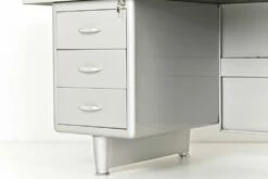 German Boss Desk From Mauser, 1955 21 German Boss Desk From Mauser, 1955 -PAMONO Sales german boss desk from mauser 1955 6