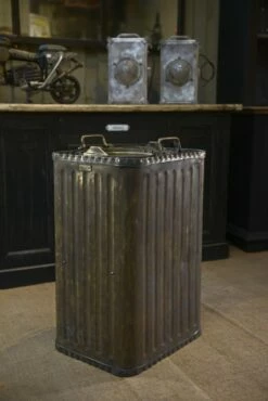 Industrial Shelf In Corrugated Copper With 2 Compartments, 1920s -PAMONO Sales industrial shelf in corrugated copper with 2 compartments 1920s 14