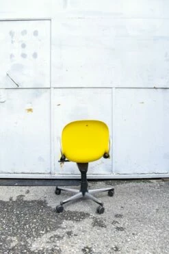 Italian Cadsana Office Chairs By Pier Luigi Gianfranchi For LCF, 1970s, Set Of 4 -PAMONO Sales italian cadsana office chairs by pier luigi gianfranchi for lcf 1970s set of 4 4