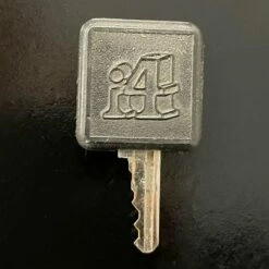 Italian Executive Desk By G. Faleschini For I4 Mariani, 2000s, Set Of 5 -PAMONO Sales italian executive desk by g faleschini for i4 mariani 2000s set of 5 13