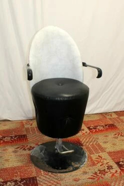 Leather Swivel Hairdressing Salon Chair, 1980s -PAMONO Sales leather swivel hairdressing salon chair 1980s 2