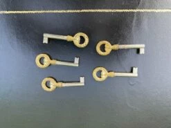 Louis XVI French Ebonised Writing Desk, 1925 26 Louis XVI French Ebonised Writing Desk, 1925 -PAMONO Sales louis xvi french ebonised writing desk 1925 5