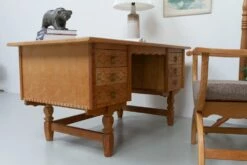 Mid-Century Danish Freestanding Desk In Oak By Henning Kjærnulf, 1960s -PAMONO Sales mid century danish freestanding desk in oak by henning kjaernulf 1960s 3