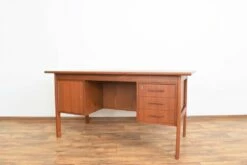 Mid-Century Danish Freestanding Teak Desk, 1960s 20 Mid-Century Danish Freestanding Teak Desk, 1960s -PAMONO Sales mid century danish freestanding teak desk 1960s 4