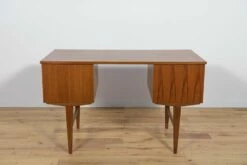Mid-Century Freestanding Teak Desk, 1960s -PAMONO Sales mid century freestanding teak desk 1960s 6