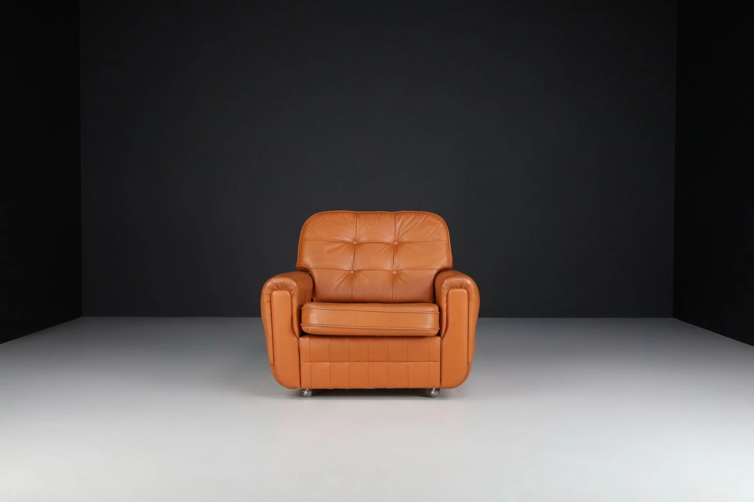 Mid-Century Leather Lounge Chairs, France, 1960s, Set Of 2 5 Mid-Century Leather Lounge Chairs, France, 1960s, Set Of 2 - Image 3