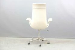 Mid-Century White Tulip Chair By Preben Fabricius & Jørgen Kastholm For Kill International 22 Mid-Century White Tulip Chair By Preben Fabricius & Jørgen Kastholm For Kill International -PAMONO Sales mid century white tulip chair by preben fabricius jorgen kastholm for kill international 6