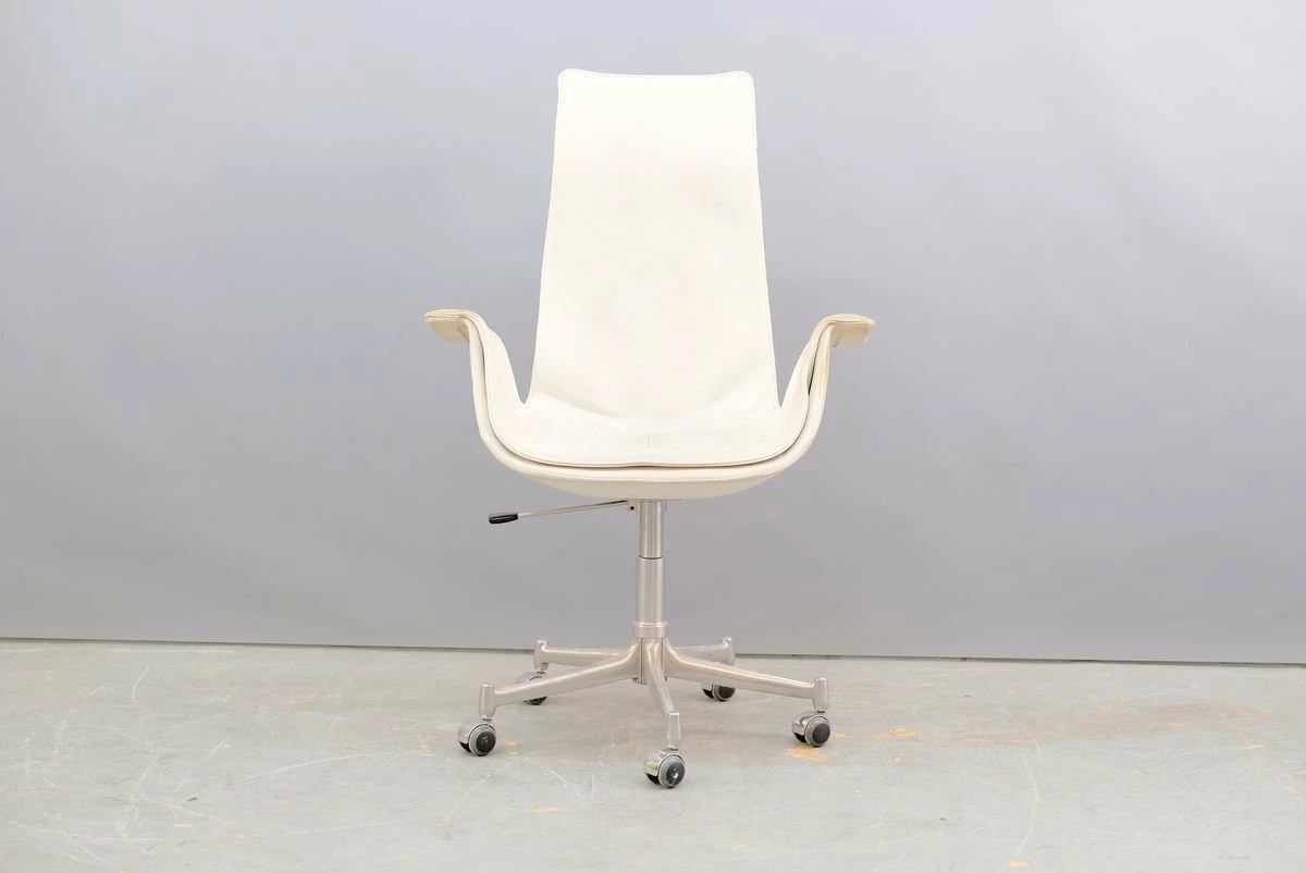 Mid-Century White Tulip Chair By Preben Fabricius & Jørgen Kastholm For Kill International 10 Mid-Century White Tulip Chair By Preben Fabricius & Jørgen Kastholm For Kill International - Image 8