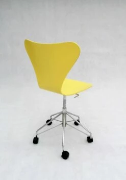 Model 3117 Office Swivel Chair In Yellow By Arne Jacobsen For Fritz Hansen, 1995 -PAMONO Sales model 3117 office swivel chair in yellow by arne jacobsen for fritz hansen 1995 3