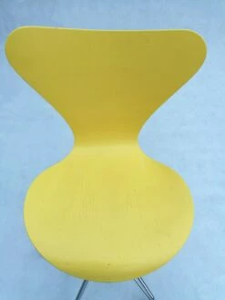 Model 3117 Office Swivel Chair In Yellow By Arne Jacobsen For Fritz Hansen, 1995 -PAMONO Sales model 3117 office swivel chair in yellow by arne jacobsen for fritz hansen 1995 9