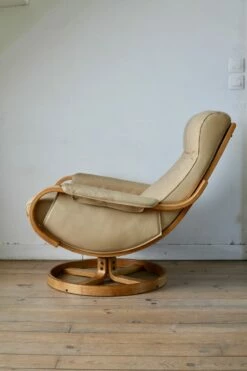 Norwegian Leather And Pine Swivel Chair By Ingmar Relling For Westnofa, 1970s -PAMONO Sales norwegian leather and pine swivel chair by ingmar relling for westnofa 1970s 15