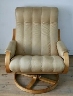 Norwegian Leather And Pine Swivel Chair By Ingmar Relling For Westnofa, 1970s -PAMONO Sales norwegian leather and pine swivel chair by ingmar relling for westnofa 1970s 19