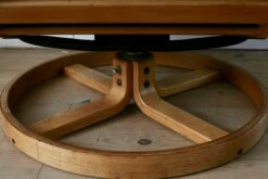 Norwegian Leather And Pine Swivel Chair By Ingmar Relling For Westnofa, 1970s -PAMONO Sales norwegian leather and pine swivel chair by ingmar relling for westnofa 1970s 9