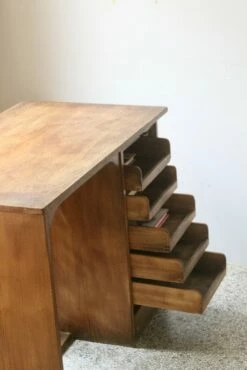 Oak Office Desk With Sliding Curtain, 1950s -PAMONO Sales oak office desk with sliding curtain 1950s 10