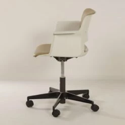 Office Chair 2712 With Beige Upholstery By A. Cordemeyer For Gispen, 1970s -PAMONO Sales office chair 2712 with beige upholstery by a cordemeyer for gispen 1970s 5