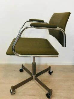 Olive Office Chair From Kovona, 1970s -PAMONO Sales olive office chair from kovona 1970s 12