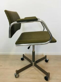 Olive Office Chair From Kovona, 1970s -PAMONO Sales olive office chair from kovona 1970s 8