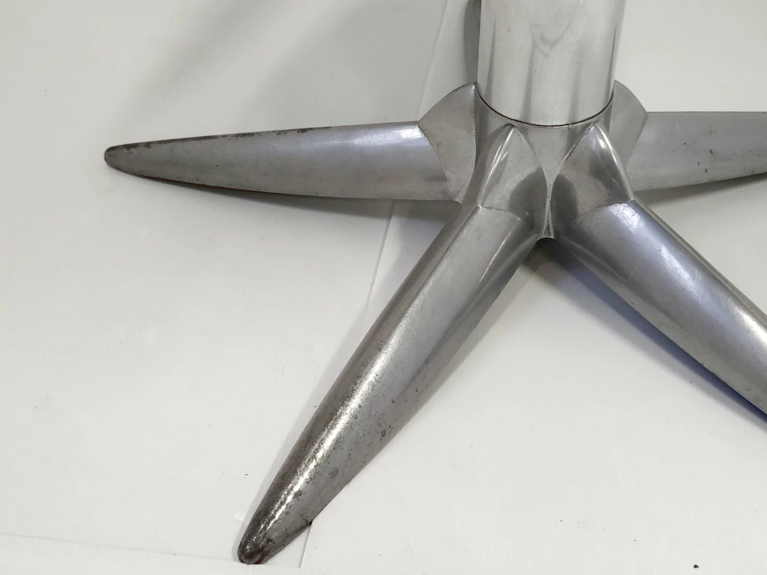 Pivoting Armchairs In Leather And Aluminum, 1970, Set Of 2 12 Pivoting Armchairs In Leather And Aluminum, 1970, Set Of 2 - Image 10