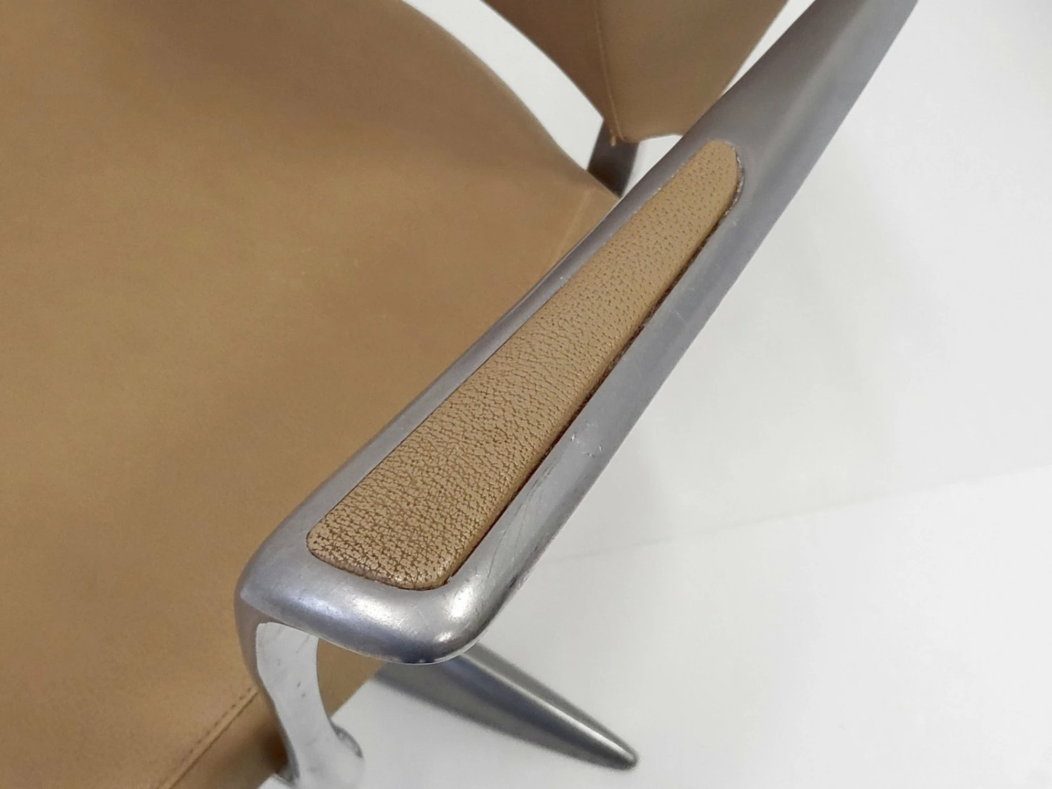 Pivoting Armchairs In Leather And Aluminum, 1970, Set Of 2 8 Pivoting Armchairs In Leather And Aluminum, 1970, Set Of 2 - Image 6