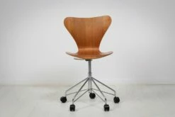 Scandinavian Modern Desk Chair In Teak By Arne Jacobsen For Fritz Hansen, 1970s -PAMONO Sales scandinavian modern desk chair in teak by arne jacobsen for fritz hansen 1970s 2